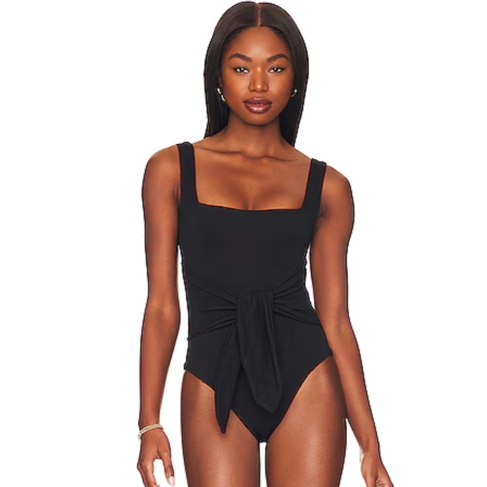 L'SPACE Balboa One Piece Black Revolve Size Large L NWT